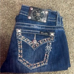 Miss Me Skinny Jeans not warn to small